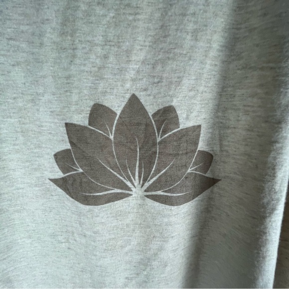 Slightly Buddha Bamboo Flow Tank ~ Lotus Woman’s Sz S Yoga Tank Top Boho Hippie - Picture 4 of 8
